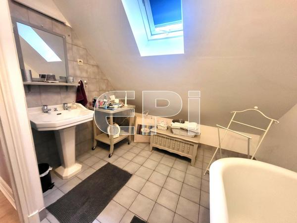Brézé Maison contemporaine Ajouter à ma sélection Référence : 1054