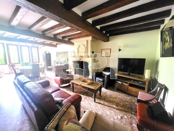 Brézé Maison contemporaine Ajouter à ma sélection Référence : 1054