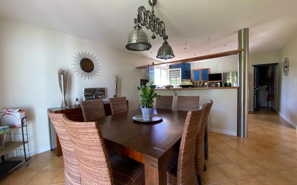 Maison à vendre    4 pièces • 207 m2 Montauban