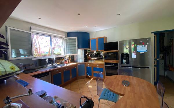 Maison à vendre    4 pièces • 207 m2 Montauban