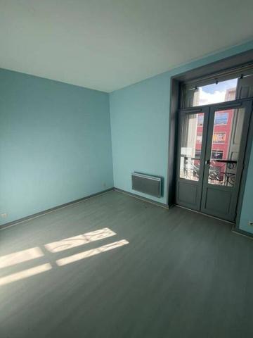 REF 10200 - 7 RUE DE LA RONZADE - F4 au 2ème étage