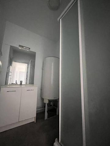 REF 10200 - 7 RUE DE LA RONZADE - F4 au 2ème étage