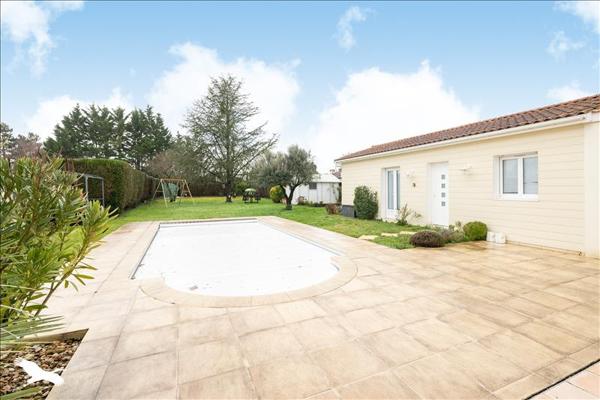 Maison à vendre |  Meschers-sur-Gironde |  5 pièces | 130 m²