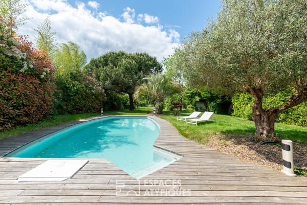 Vaste contemporaine familiale avec piscine