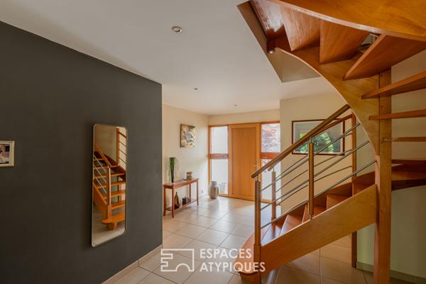 Vaste contemporaine familiale avec piscine