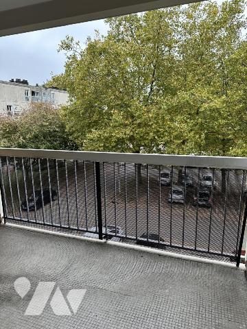 MT ST AIGNAN. F3 rénové + cave