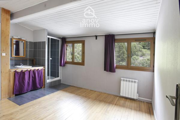 Immeuble
                                                                                                                                                
                                                                                                                                                
                                                                                                                                                
                                                    
                                                                                                                                                                                                                                                                                                                        354  m²                                                                                                                                                                                                         3 etage(s)