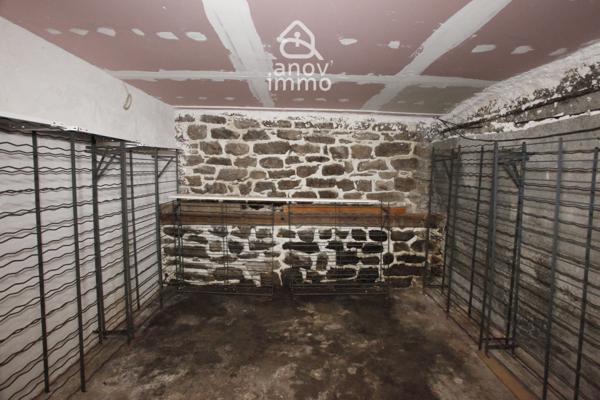 Immeuble
                                                                                                                                                
                                                                                                                                                
                                                                                                                                                
                                                    
                                                                                                                                                                                                                                                                                                                        354  m²                                                                                                                                                                                                         3 etage(s)