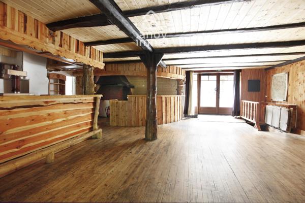 Immeuble
                                                                                                                                                
                                                                                                                                                
                                                                                                                                                
                                                    
                                                                                                                                                                                                                                                                                                                        354  m²                                                                                                                                                                                                         3 etage(s)