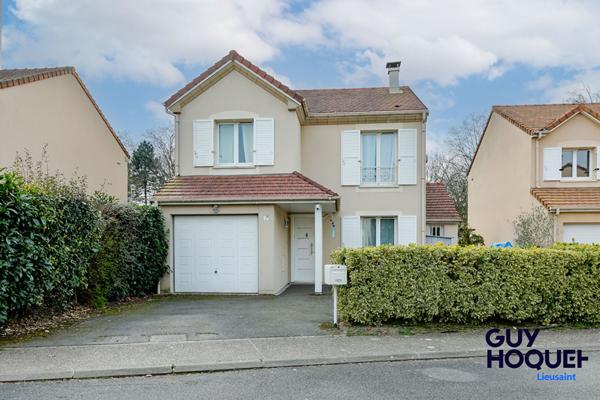 Maison Lieusaint 6 pièce(s) 105 m2 à LIEUSAINT.