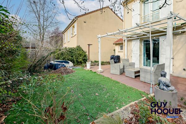 Maison Lieusaint 6 pièce(s) 105 m2 à LIEUSAINT.