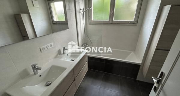 Location Appartement 3 pièces 99.78 m² - Strasbourg 67000