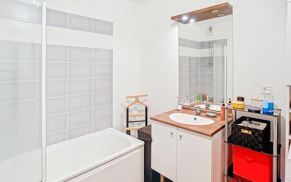 Appartement à vendre    3 pièces • 60,64 m2 Trélazé