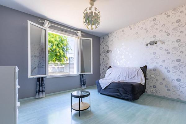 Maison Mouzillon 6 P . 4 Chs . Bureau . 177.85 M² . Double garages . T 1153 M² . Sous-sol