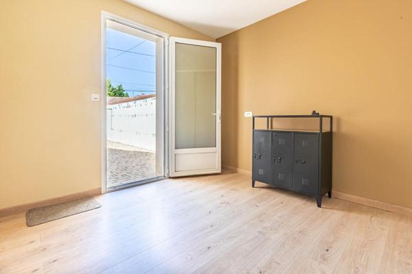 Maison Mouzillon 6 P . 4 Chs . Bureau . 177.85 M² . Double garages . T 1153 M² . Sous-sol