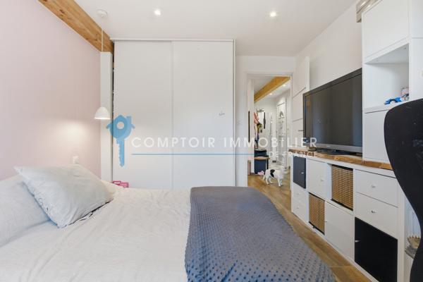 Appartement
                                                                                                                                                                                                                                                                                                                        3 pièce(s)                                                                                                                                                                                                          2 chambre(s)                                                                                                                                                                                                          96  m²
