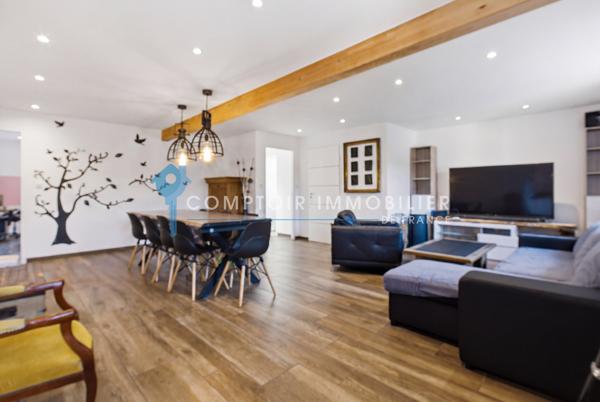 Appartement
                                                                                                                                                                                                                                                                                                                        3 pièce(s)                                                                                                                                                                                                          2 chambre(s)                                                                                                                                                                                                          96  m²
