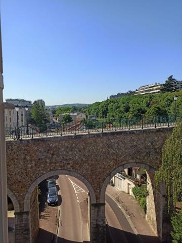 Vente Appartement33 m² - 2 Pièces - ST CLOUD (92210)