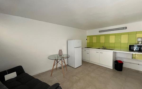 Appartement à louer    2 pièces • 26,80 m2 Fort-de-France