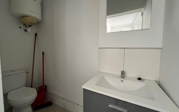 Appartement à louer    2 pièces • 26,80 m2 Fort-de-France