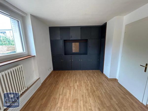 Appartement à louer 4 pièces 100.9m²