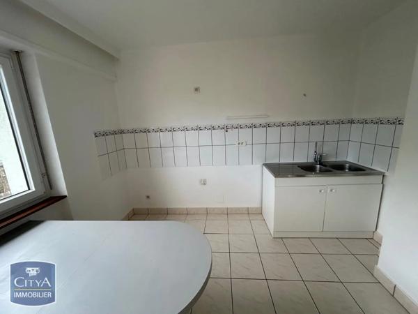Appartement à louer 4 pièces 100.9m²