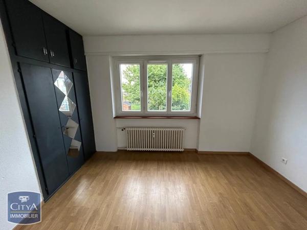 Appartement à louer 4 pièces 100.9m²