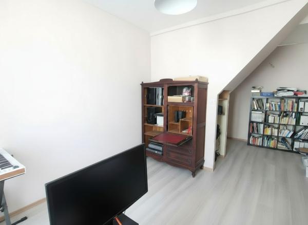 À vendre - Maison mitoyenne 1 côté, 4 pièces située à Châteaudun (28200)