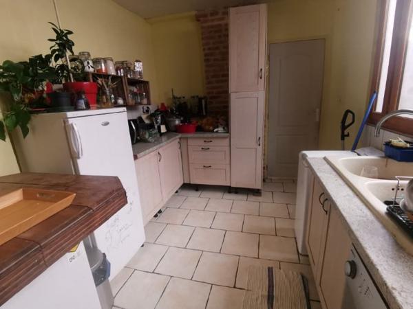 À vendre - Maison mitoyenne 1 côté, 4 pièces située à Châteaudun (28200)