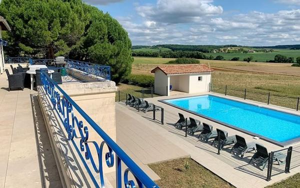 Appartement à vendre    8 pièces •  La Réunion