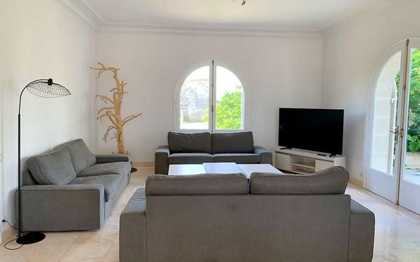 Appartement à vendre    8 pièces •  La Réunion