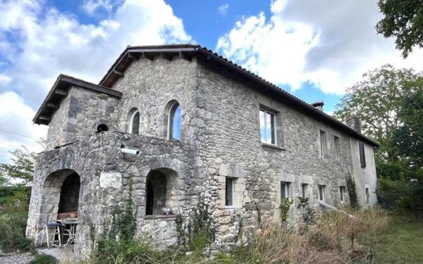 Appartement à vendre    8 pièces •  La Réunion