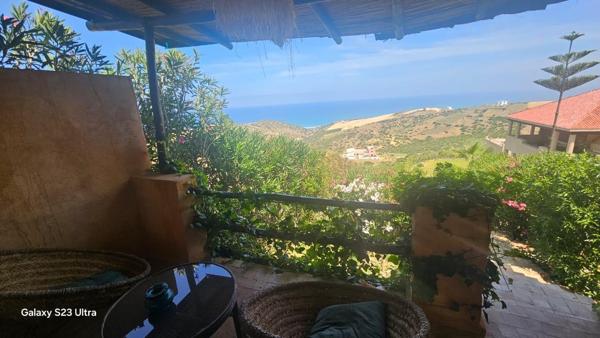 TANGER /ASILAH  GRANDE PROPRIETE  SUR L'OCEAN  SUR UN JARDIN DE 6000 M2