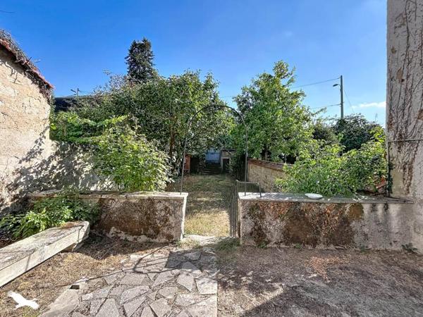 Maison à vendre 54 000 € Saint-Amand-Montrond 3 p 80 m² DPE