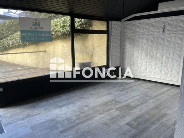 Location Local commercial 2 pièces 32.6 m² - 1976 ROUTE DE GRENOBLE Castagnier 06670