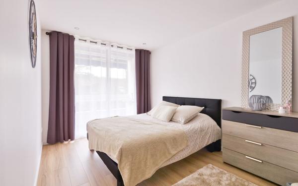 Appartement à vendre    5 pièces • 92 m2 Sainte-Foy-lès-Lyon