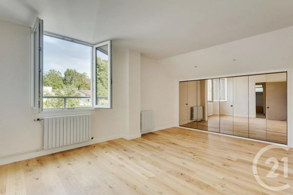 Maison à vendre  6 pièces - 170 m 2   BESANCON  - 25