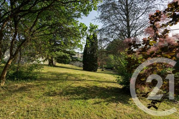 Maison à vendre  6 pièces - 170 m 2   BESANCON  - 25
