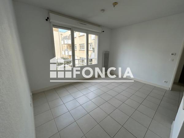 Location Appartement 2 pièces 34.37 m² - 25 RUE AUSONE Bruges 33520