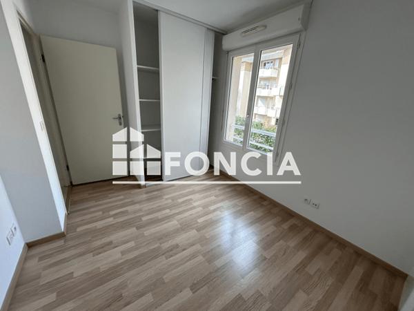 Location Appartement 2 pièces 34.37 m² - 25 RUE AUSONE Bruges 33520