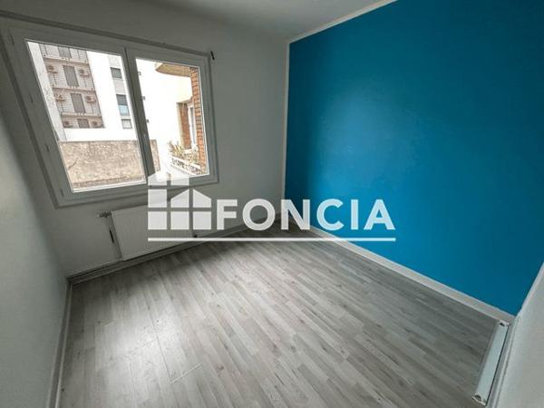 Location Appartement 4 pièces 72.4 m² - 38 RUE ALPHONSE DAUDET Valence 26000