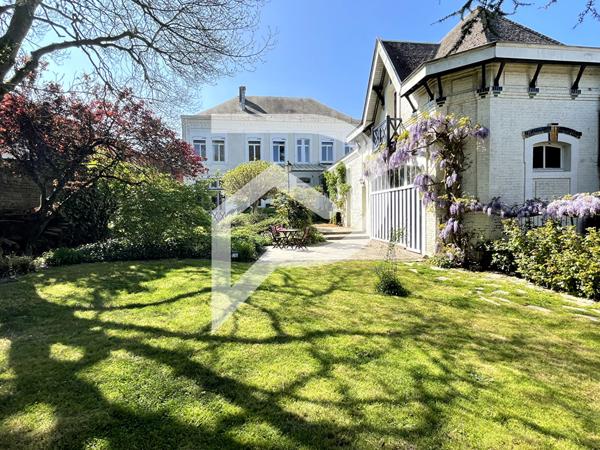 Maison 11 pièces 315 m2