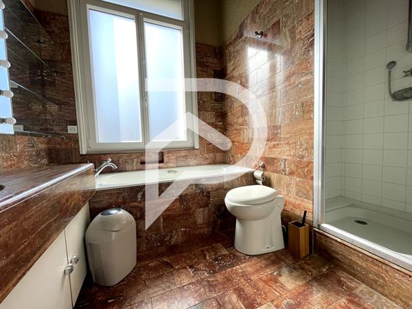 Maison 11 pièces 315 m2