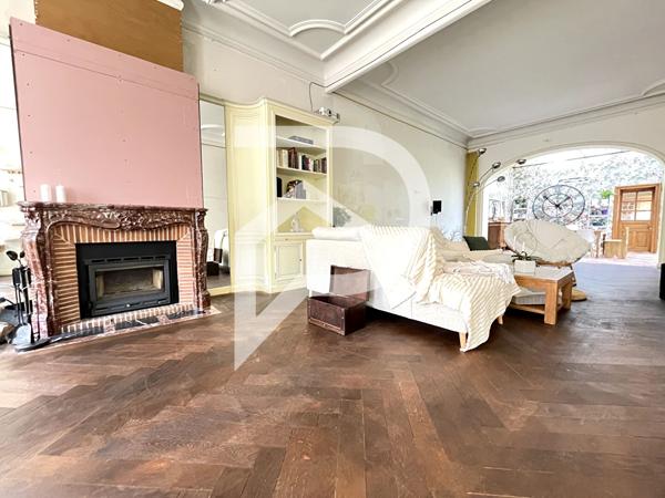 Maison 11 pièces 315 m2