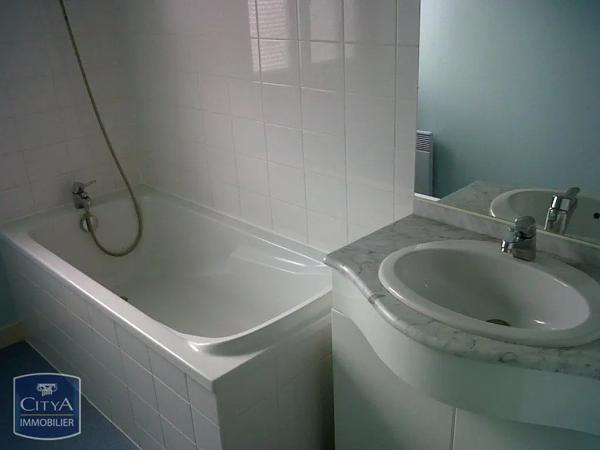 Appartement à louer 3 pièces 79.4m²