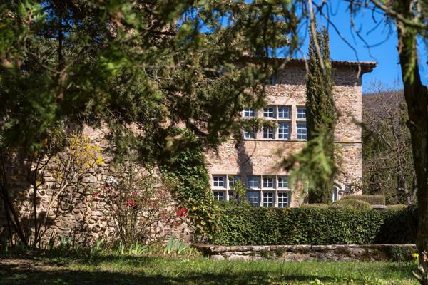 Limonest - Propriété d'exception - Dépendances - Parc de 7 660 m²