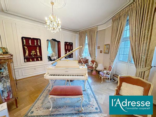 Appartement Metz 5 pièce(s) - chambre et cuisine en annexes - garages 6 voitures - combles aménageables