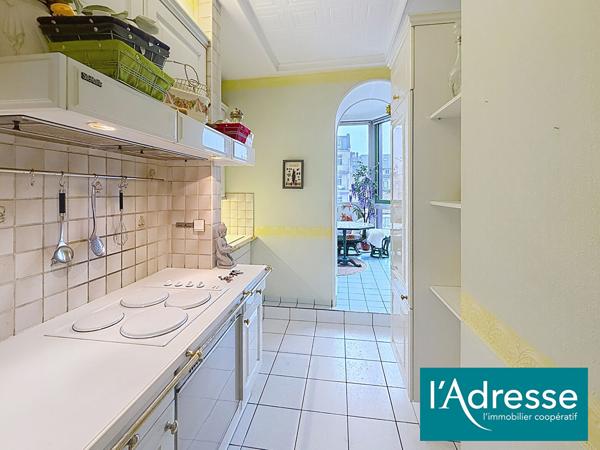 Appartement Metz 5 pièce(s) - chambre et cuisine en annexes - garages 6 voitures - combles aménageables