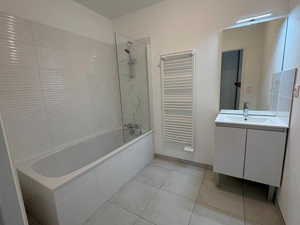 À louer - Appartement T4 neuf avec ascenseur, terrasse et parking - Les Ponts-de-Cé