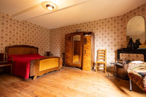 Maison 90m² à rénover, terrain 1200m², comble aménageable, AURENSAN (65)